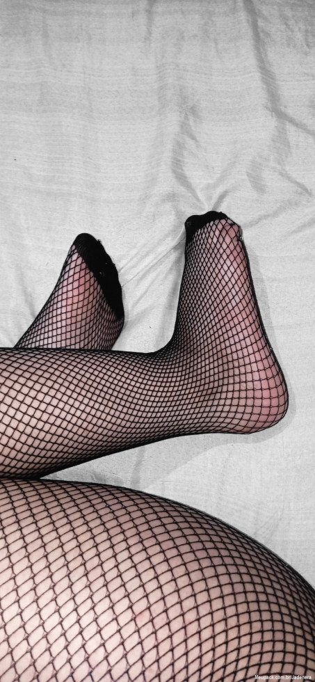 Pack novinho para quem ama pezinhos e meia arrastão, será que posto hoje ou espero o fim de semana??